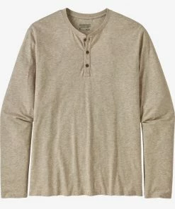 Oxford & Evergreen Patagonia Organic Cotton Lightweight Henley Shirt, Birch White (Oatmeal) Clothing
